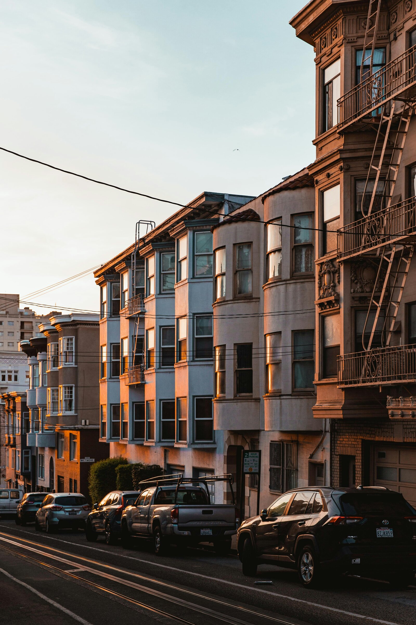 Row of apartment buildings on a San Francisco city street